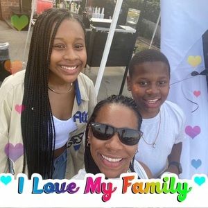 Meet your Posher, Crystal